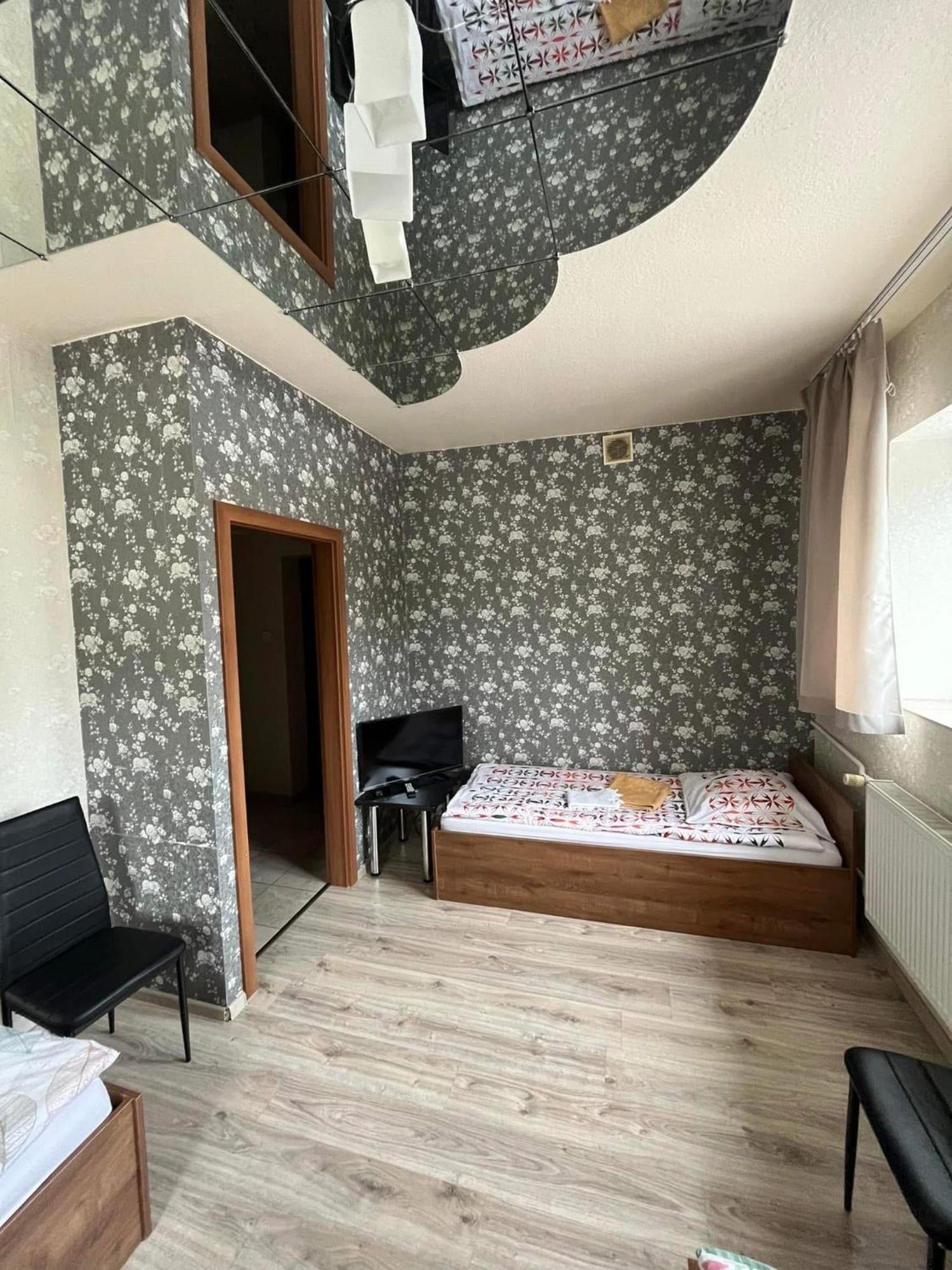 Zajazd Lesny Zakatek Dawniej Zajazd Don Kichot Łódź Kültér fotó
